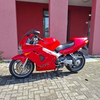 Honda VFR 800 - 2001