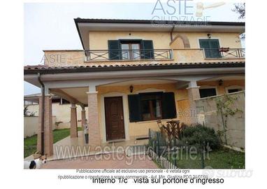 Villa o villino Pomezia [A4358858]