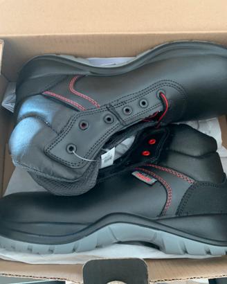 Scarpe antinfortunistiche