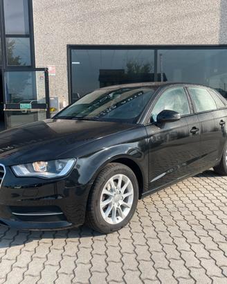 Audi A3 SPB 1.6 TDI Ambiente DISTRIBUZIONE NUOVA
