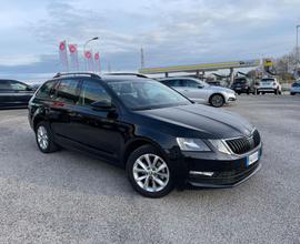 SKODA Octavia 2.0 TDI SCR 150 CV DSG Wagon Execu