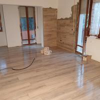 Muratore piastrellista