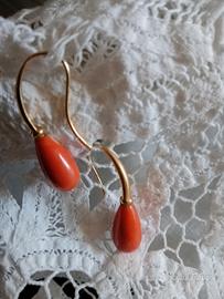 orecchini in corallo e oro 18karati