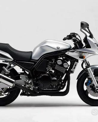 YAMAHA FAZER 600 RICAMBI
