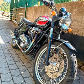 Triumph Bonneville T100