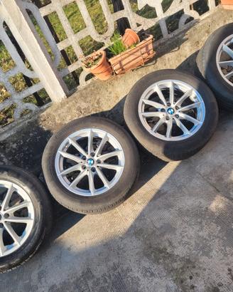 gomme estive 225/55 R17 con cerchi Bmw