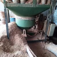 Aspiratore con bricchettatrice