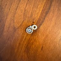 Charm pandora bussola