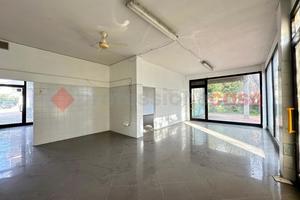 Negozio Arezzo [Rif. VF102VCG]