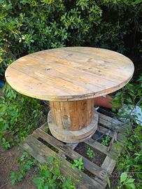 Bobina in legno per tavolo da giardino