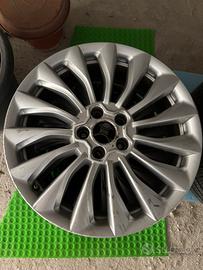 4 Cerchi da 18 per 500x
