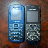 Coppia di Samsung con tastiera