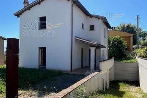 Stabile/Palazzo Montefalco [A4343368]