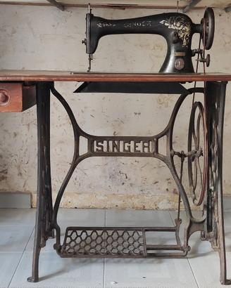 Affascinante macchina da cucire vintage originale