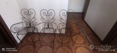 Divanetti e sedie in ferro battuto