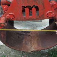 Pinza per legna con rotore per escavatore