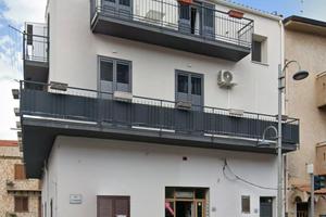 Locale commerciale sul corso principale