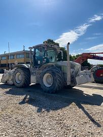 Trattore gommato Claas Xerion 3800 Trac VC