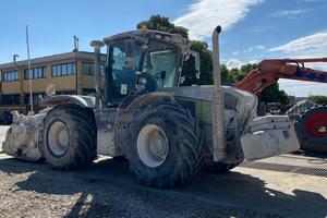 Trattore gommato Claas Xerion 3800 Trac VC