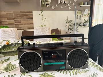 AIWA CS-200E Vintage Stereo Radio Cassette