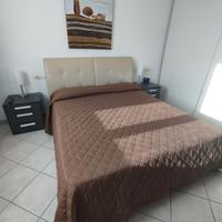 Letto Matrimoniale, con materasso e comodini