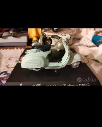 MODELLINO PIAGGIO VESPA 125 GRAN TURISMO (1966) SC