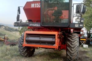 Mietitrebbia Laverda M152