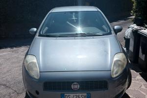 FIAT GRANDE PUNTO 1.2 GPL-133.000km-NEOPATENTATI