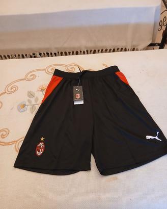 pantaloncini Milan nuovi  2026 27 taglia L 