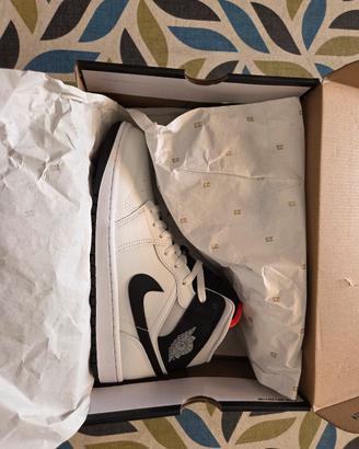 scarpe da basket Nike Air Jordan mid 1
