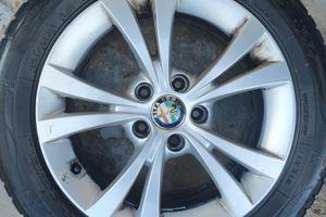 16 gomme + cerchi 