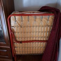 rete pieghevole con materasso