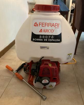 Pompa irroratrice a scoppio  Ferrari Arco 38075