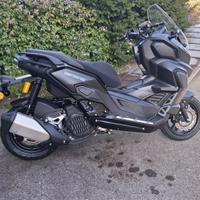 KL BRERA X 125 cc SCOOTER MOT.A LIQUIDO
