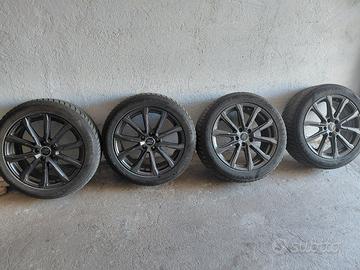 Cerchi da 18 con gomme invernali
