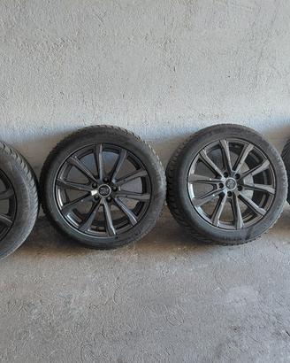Cerchi da 18 con gomme invernali