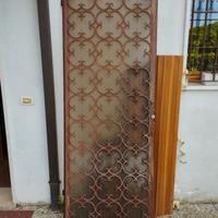 PORTONCINO IN FERRO BATTUTO 