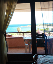 Al mare a piedi villetta vista mozzafiato prenota