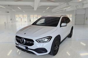 MERCEDES-BENZ GLA 180 D AUTOMATIC SPORT PLUS CROSS
