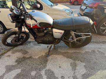 Triumph scrambler 900 twin tone