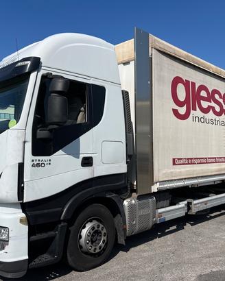 Iveco Stralis Hi-Way 460, 3 assi, lungo. 12.00 m, 