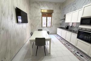 2 LOCALI A PORTICI