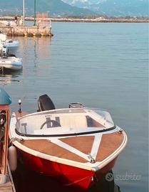 Motoscafo Rebel v390 25cv totalmente revisionato