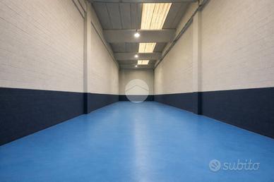 CAPANNONE A ALBANO SANT'ALESSANDRO