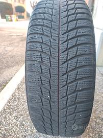 Pneumatici invernali Bridgestone 185/60 R15 88T