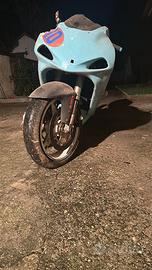 Gsx-r 1000 pista
