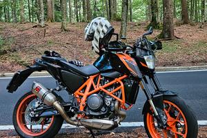 stupenda ktm 690 r 2017