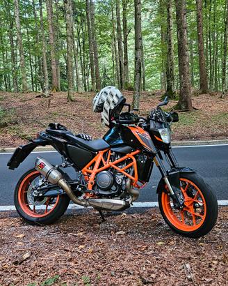 stupenda ktm 690 r 2017