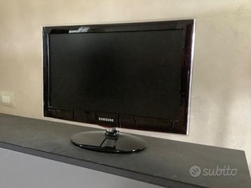 Samsung full HD 22”