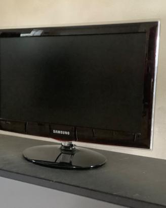 Samsung full HD 22”